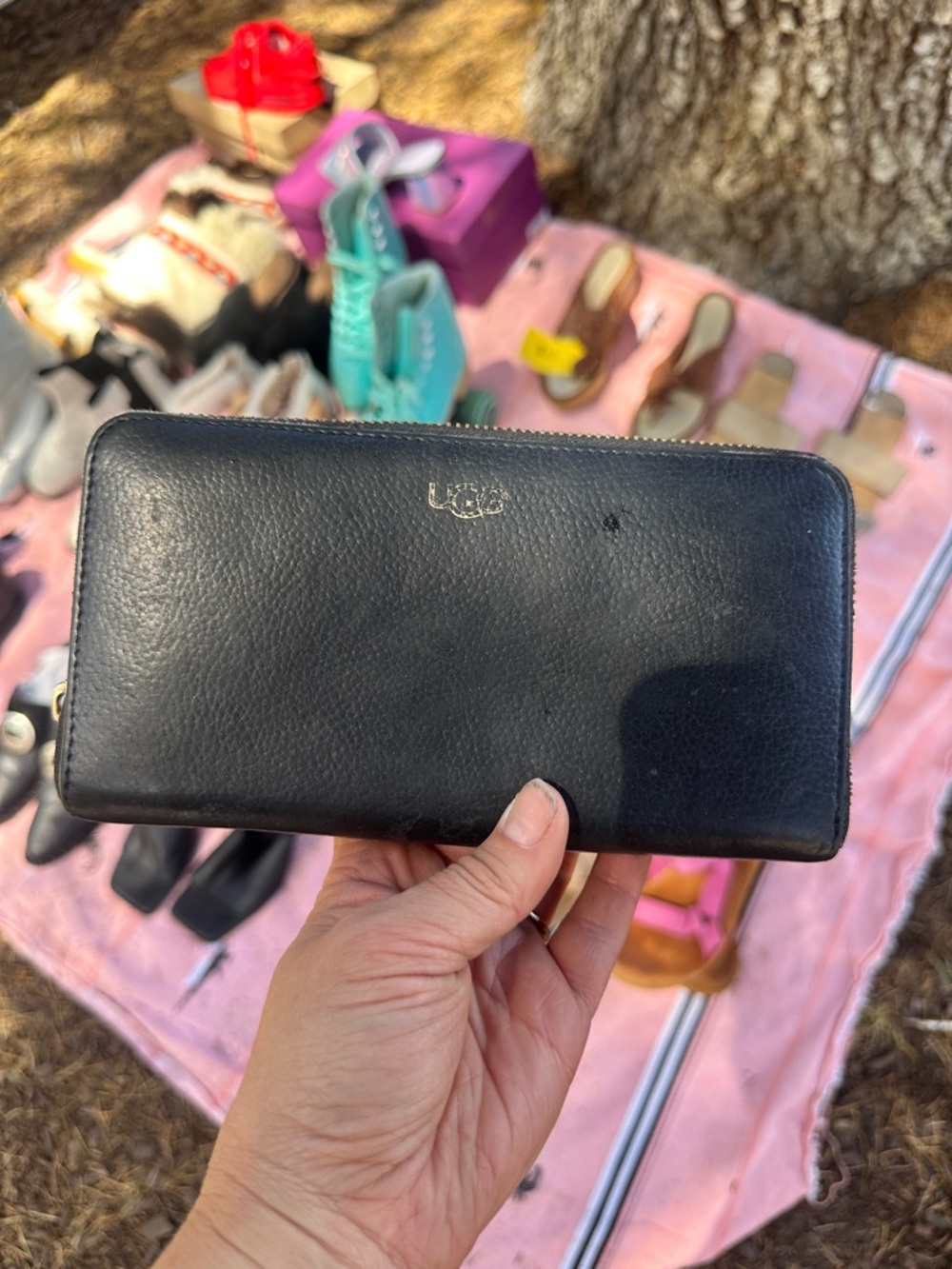 UGG Black Leather Zip Wallet